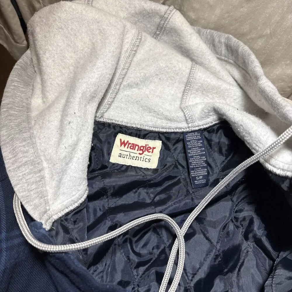 Wrangler Authentics Navy Blue Plaid Quilted Lined Hooded Flannel Chore Jacket S